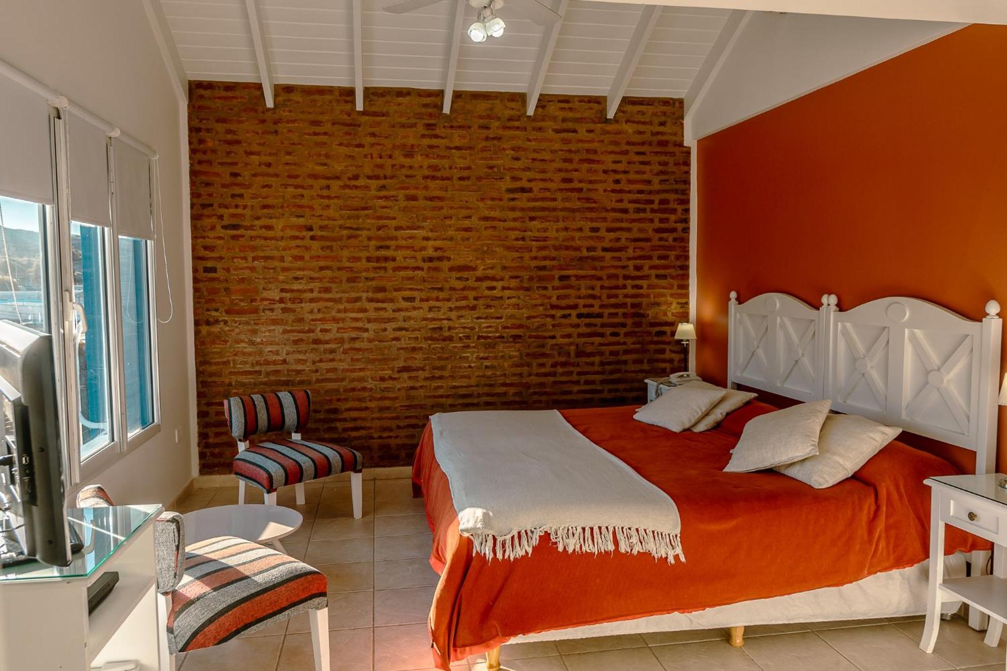 Rayentray Las Restingas Hotel De Mar Puerto Pirámides Εξωτερικό φωτογραφία