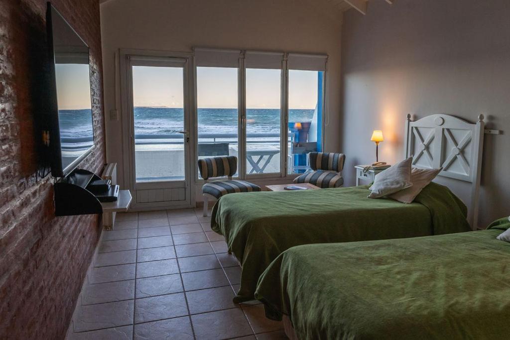 Rayentray Las Restingas Hotel De Mar Puerto Pirámides Εξωτερικό φωτογραφία